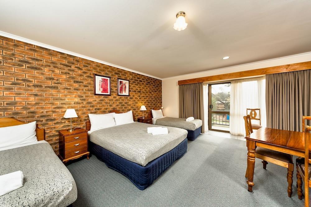 Hume Country Motor Motel
